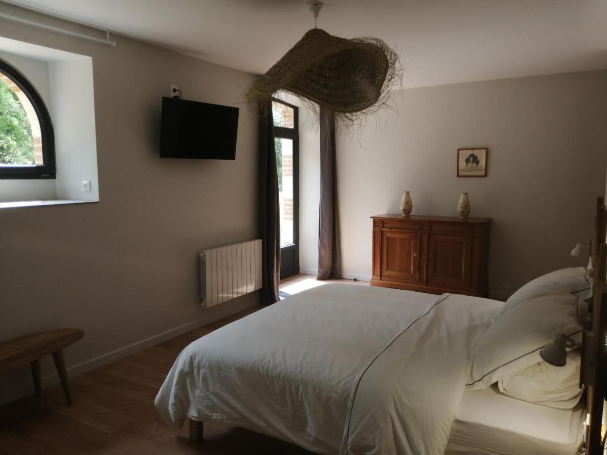 Chambres d'hôtes de la pilatière Persac Extérieur photo